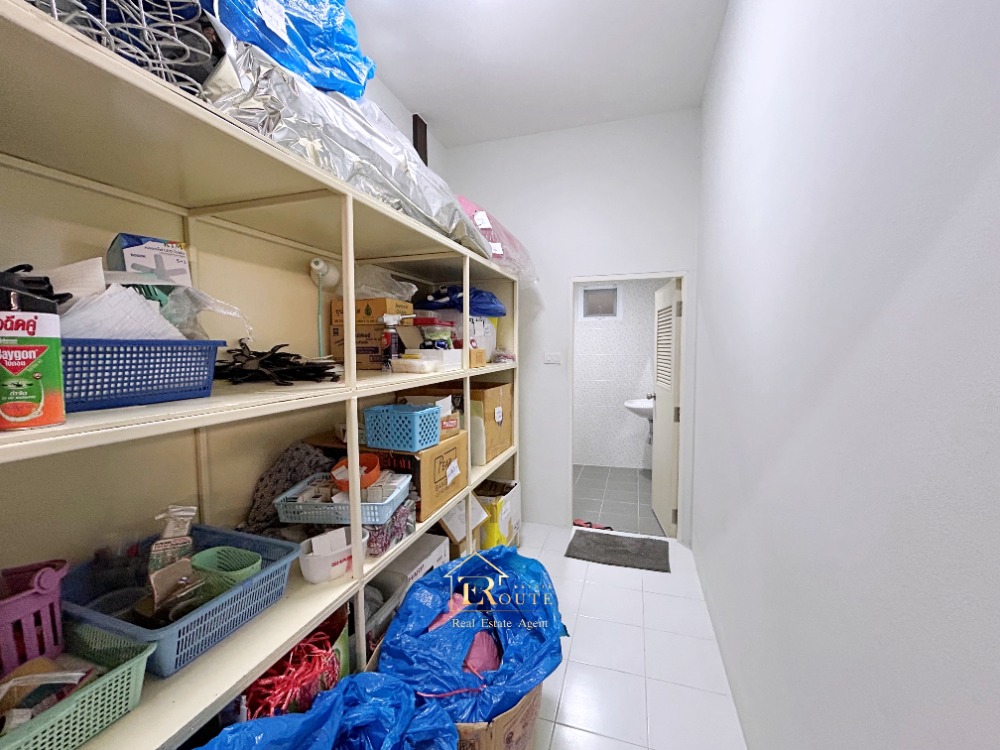 For SaleTownhomeVipawadee, Don Mueang, Lak Si : 🎇 Sell 2 -story detached house, 2 rear 🎇 Land area 97.2 sq.w., Krita Village Soi Pracha Uthit, Songprapha Road, Don Mueang, near Don Mueang Airport Near the red line