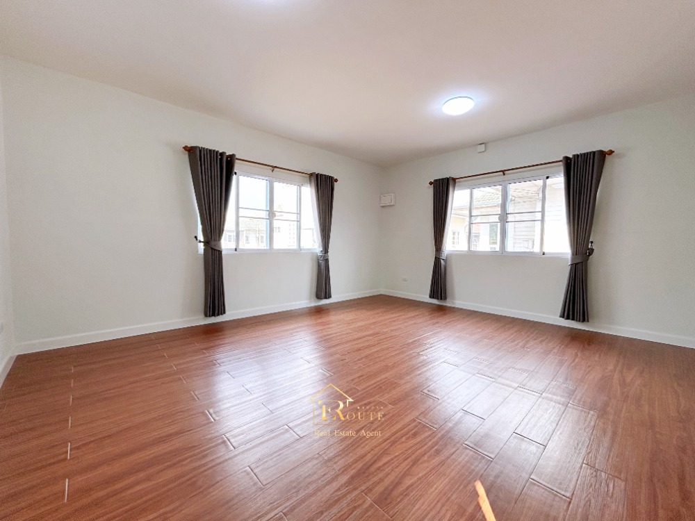 For SaleTownhomeVipawadee, Don Mueang, Lak Si : 🎇 Sell 2 -story detached house, 2 rear 🎇 Land area 97.2 sq.w., Krita Village Soi Pracha Uthit, Songprapha Road, Don Mueang, near Don Mueang Airport Near the red line