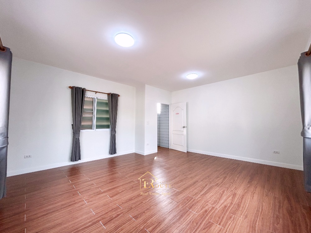 For SaleTownhomeVipawadee, Don Mueang, Lak Si : 🎇 Sell 2 -story detached house, 2 rear 🎇 Land area 97.2 sq.w., Krita Village Soi Pracha Uthit, Songprapha Road, Don Mueang, near Don Mueang Airport Near the red line