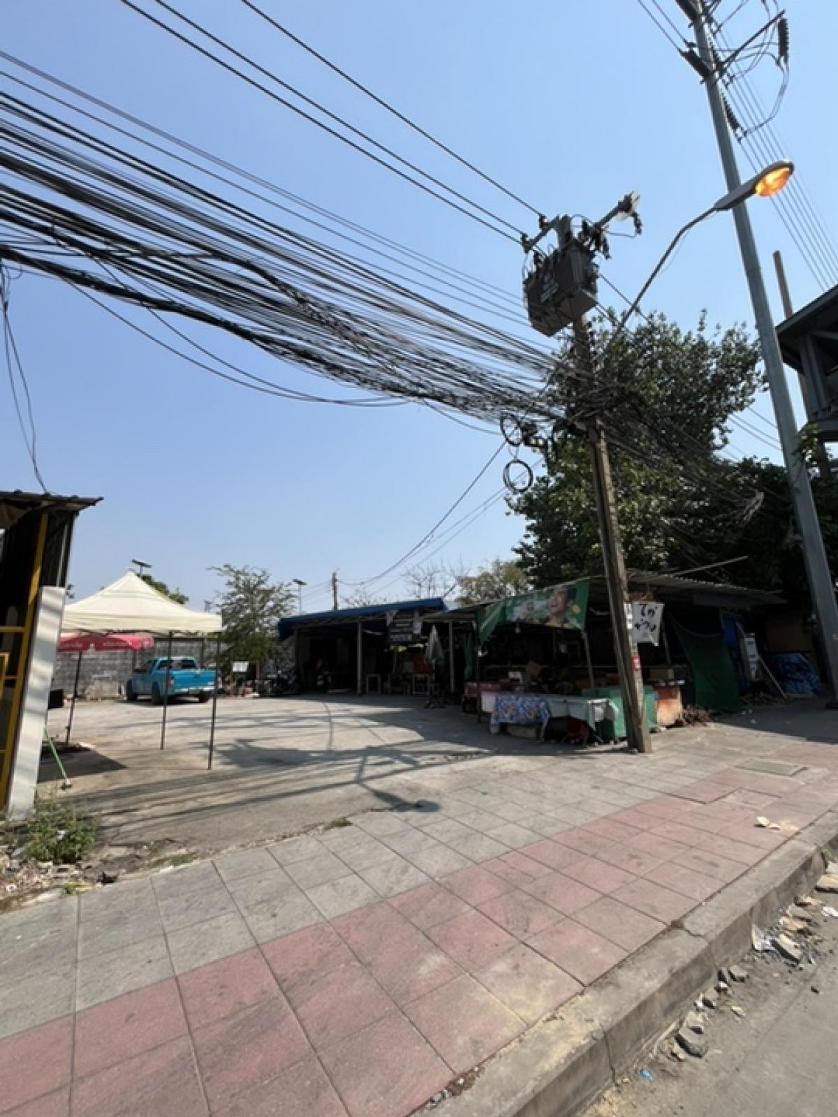 ขายที่ดินพัฒนาการ ศรีนครินทร์ : ขายที่ดินติดMRT สถานีกลันตัน  ถนนศรีนครินทร์