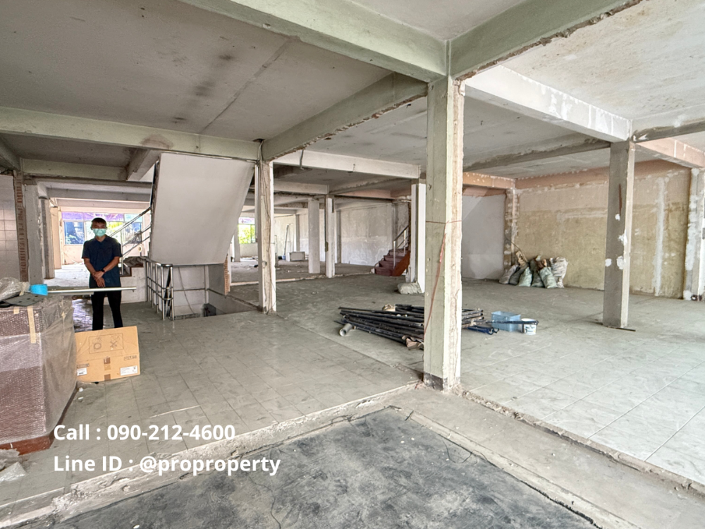 For RentShop HouseSukhumvit, Asoke, Thonglor : For rent, 5 commercial buildings, Soi Pridi Banomyong 26