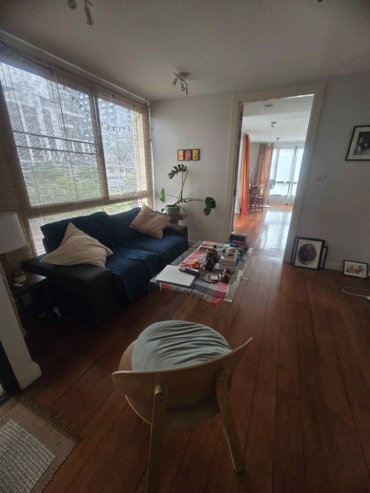 ♦ Lovely fully furnished ♦ ชั้น 00+ 110.00 ตร.ว. | 2 ห้องนอน 3 ห้องน้ำ เลี้ยงสัตว์ได้ | ใกล้ มศว. 3 นาที, เอ็มสเฟียร์ 6 นาที, MRT สุขุมวิท 6 นาที, BTS พร้อมพงษ์ 6 นาที Loading...