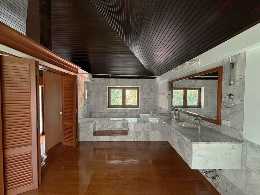 For RentHouseSukhumvit, Asoke, Thonglor : Newly Renovated House in Resort Style in Phrom Phong ** NO CO-AGENT ** 蓬鹏区域全新度假式别墅