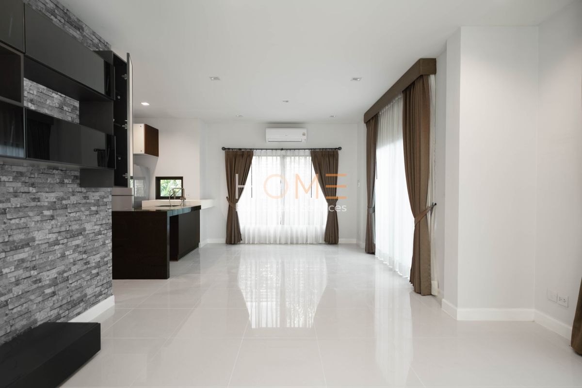 ขายบ้านพัฒนาการ ศรีนครินทร์ : บ้านเดี่ยวหลังมุม ราคาดีที่สุดในโครงการ 🔥 เศรษฐสิริ ศรีนครินทร์ - พระราม 9 / 3 ห้องนอน (ขาย), Setthasiri Srinakarin - Rama 9 / 3 Bedrooms (SALE) AA572