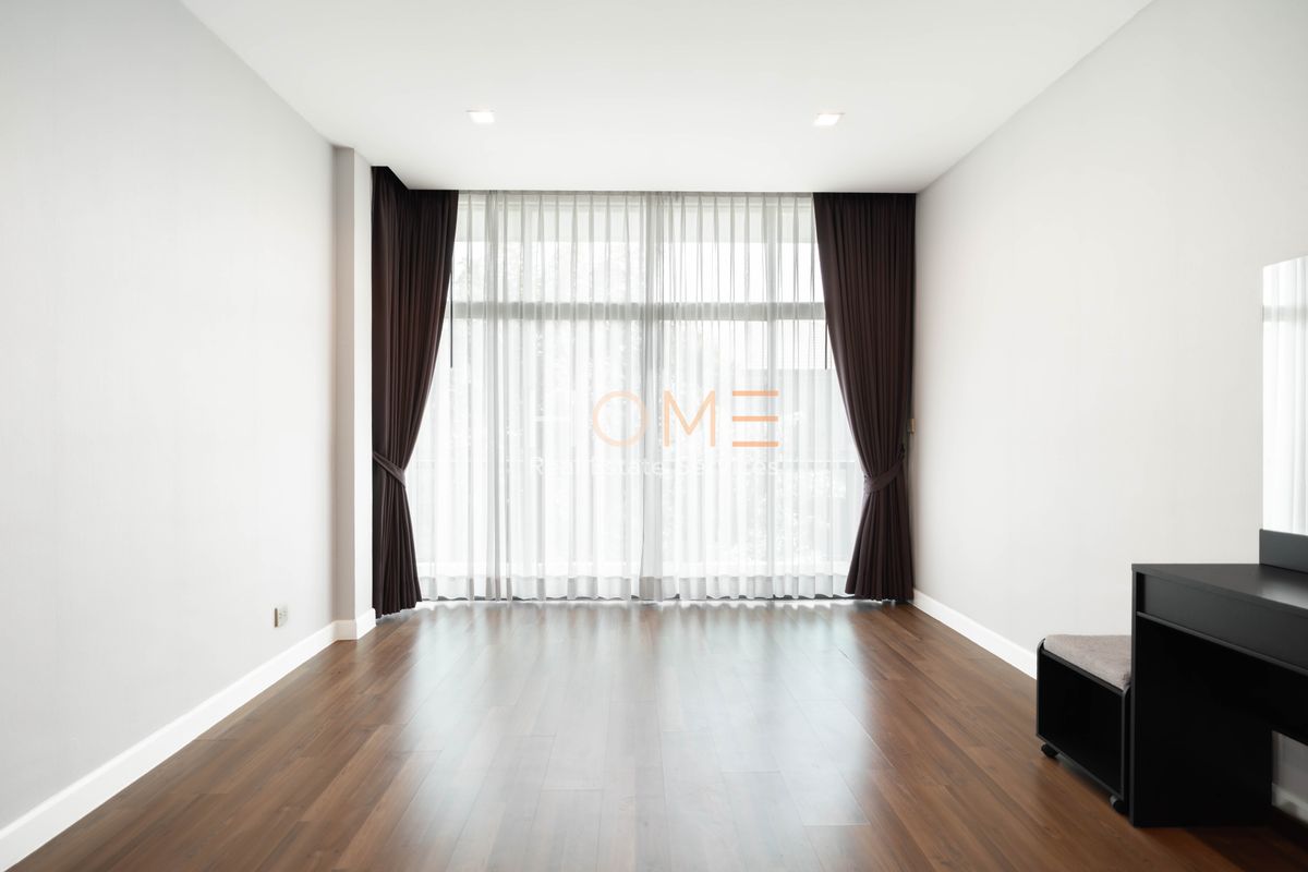 ขายบ้านพัฒนาการ ศรีนครินทร์ : บ้านเดี่ยวหลังมุม ราคาดีที่สุดในโครงการ 🔥 เศรษฐสิริ ศรีนครินทร์ - พระราม 9 / 3 ห้องนอน (ขาย), Setthasiri Srinakarin - Rama 9 / 3 Bedrooms (SALE) AA572