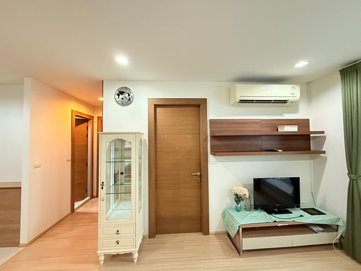 For RentCondoRatchadapisek, Huaikwang, Suttisan : Ready to go in. & Quot; rhythm Huaykwang & quot; 1 bedroom, 1 bathroom, size 51 sq.m., large room, good price, convenient to travel near MRT Huai Khwang (No.250158).