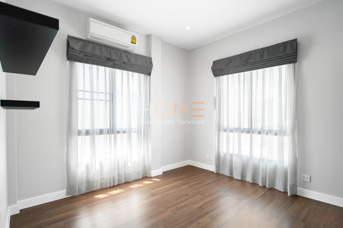 ขายบ้านพัฒนาการ ศรีนครินทร์ : บ้านเดี่ยวหลังมุม ราคาดีที่สุดในโครงการ 🔥 เศรษฐสิริ ศรีนครินทร์ - พระราม 9 / 3 ห้องนอน (ขาย), Setthasiri Srinakarin - Rama 9 / 3 Bedrooms (SALE) AA572