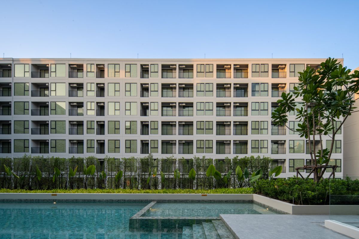 For RentCondoWongwianyai, Charoennakor : 🔥Urgent rent, new room ready to move in 🔥Condo FLEXI Sathon - Charoennakorn Phase 2. The project has a shuttle bus to BTS Krung Thonburi / BTS Wongwian Yai. Rent starts at 12,400 baht/month, accepting both Thais and foreigners (with 6 month / 1 year renta