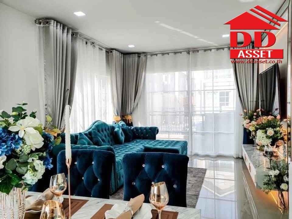 ให้เช่าบ้านลาดกระบัง สุวรรณภูมิ : For Rent Golden Neo Bangna-Suanluang บางนา (โกลเด้น นีโอ บางนา - สวนหลวง) บ้านหรู 2 ชั้นสไตล์อังกฤษ รหัสทรัพย์ : T8117