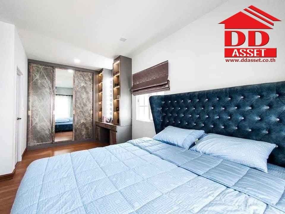 ให้เช่าบ้านลาดกระบัง สุวรรณภูมิ : For Rent Golden Neo Bangna-Suanluang บางนา (โกลเด้น นีโอ บางนา - สวนหลวง) บ้านหรู 2 ชั้นสไตล์อังกฤษ รหัสทรัพย์ : T8117