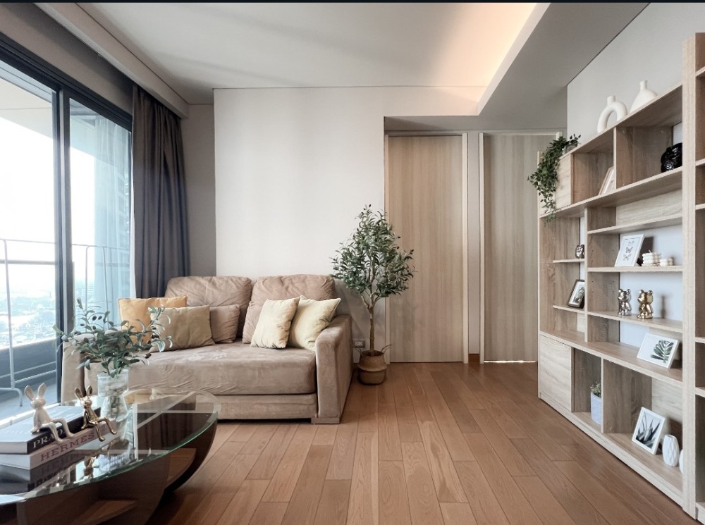 ให้เช่าคอนโดสุขุมวิท อโศก ทองหล่อ : Fully Furnished 2 bedrooms สุขุมวิท24