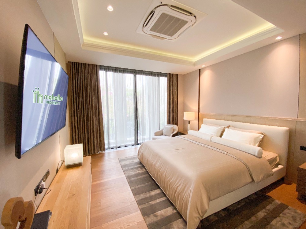 For SaleHousePattanakan, Srinakarin : Brand-new luxury home in an exclusive development near Phatthanakan - Sukhumvit 坐落于Phatthanakan - Sukhumvit 附近尊贵社区的全新奢华别墅