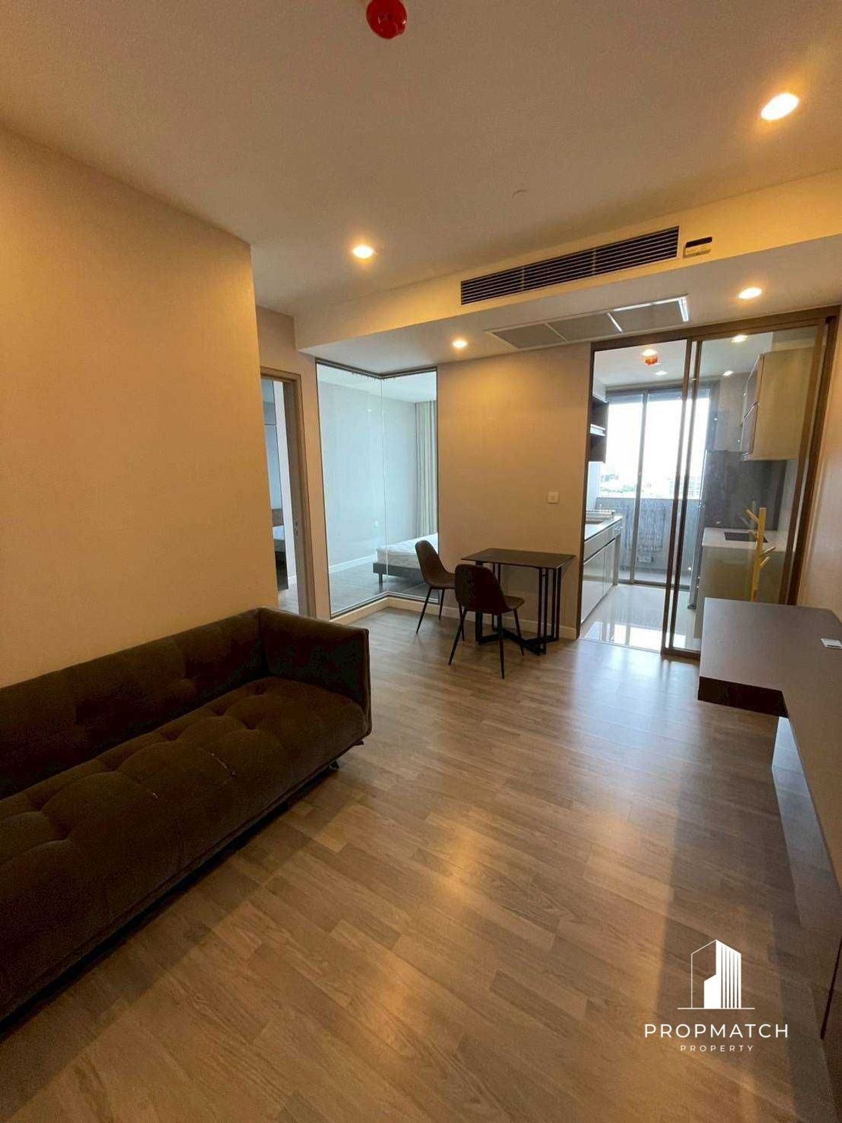 For RentCondoSiam Paragon ,Chulalongkorn,Samyan : ✨Flash Deal✨The Room Rama4 (1Bed 1Bath 45 SQM.) Completely decorated !! Only 27,000 baht per month Tel.0981315848 @propmatch