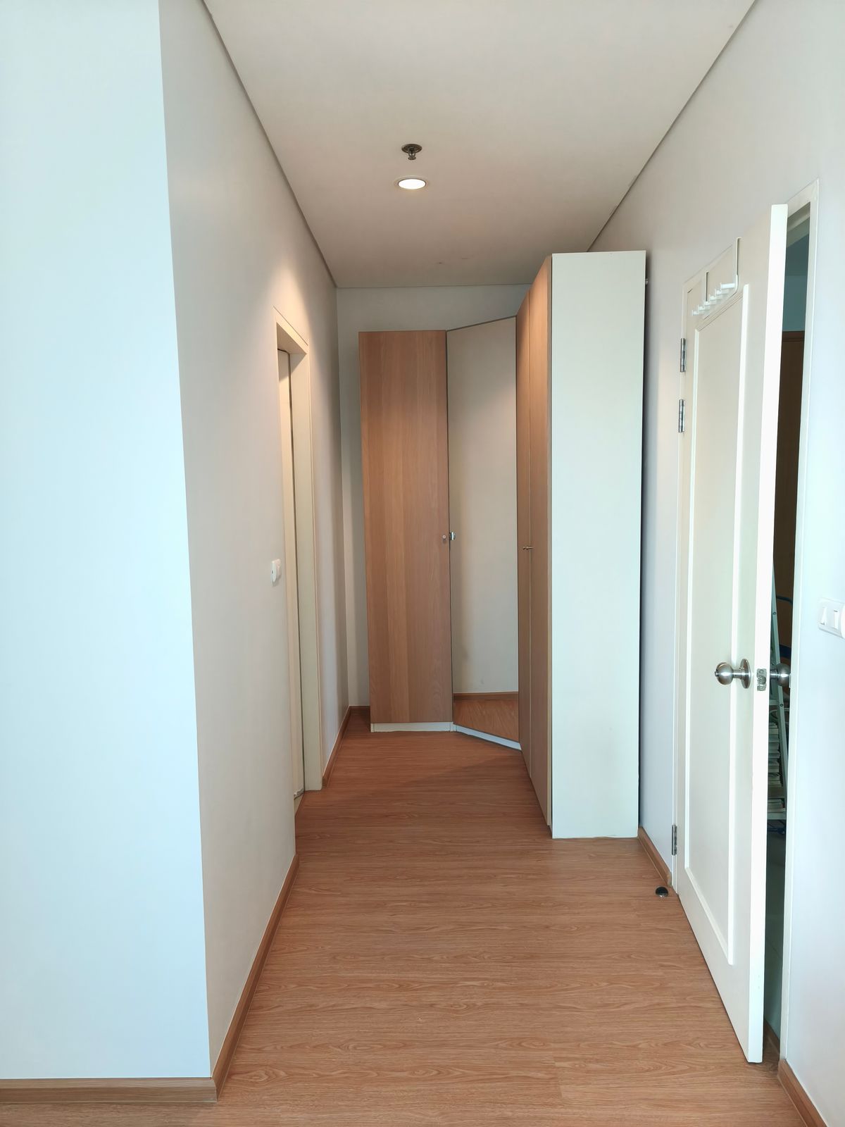 ขายคอนโดพระราม 9 เพชรบุรีตัดใหม่ RCA : ขาย 1 ห้องนอน 40 Sqm. ชั้น 11 Villa Asoke พร้อมผู้เช่า (เจ้าของขายเอง)