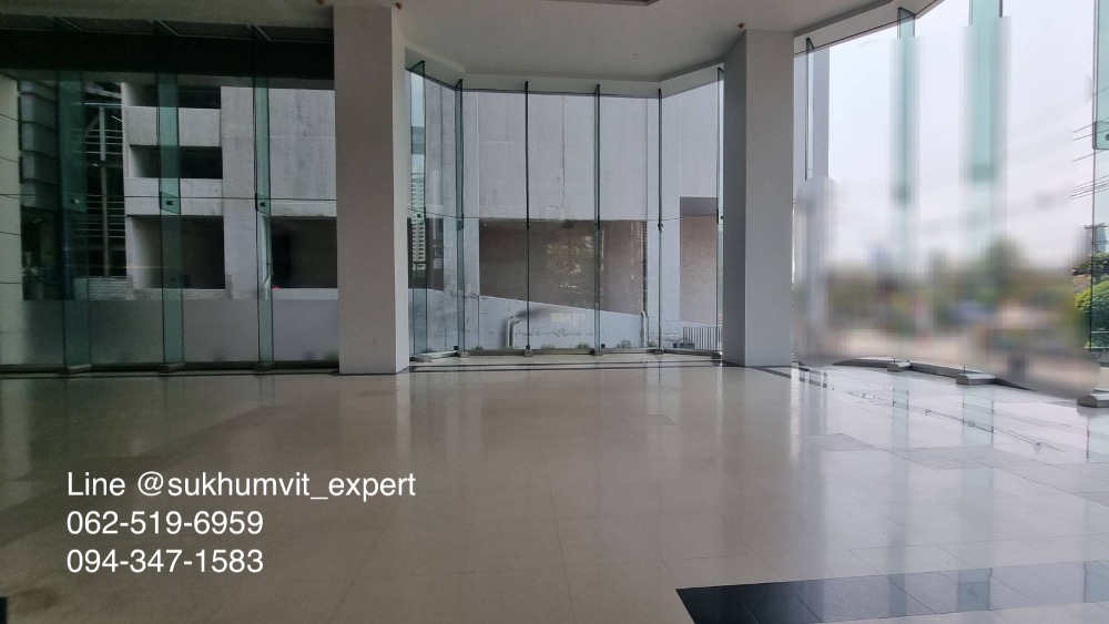 For RentRetail SpaceSukhumvit, Asoke, Thonglor : Rental on the G floor of the building, very good visibility, near ฺ BTS Asoke