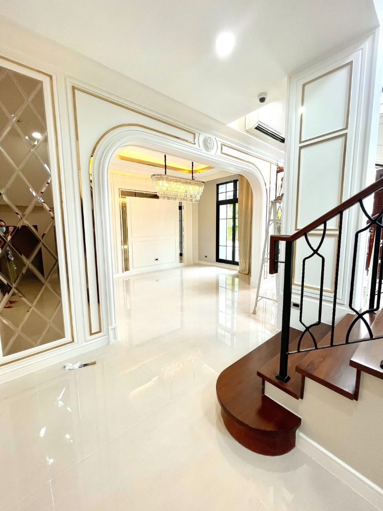 ขายบ้านปิ่นเกล้า จรัญสนิทวงศ์ : คฤหาสน์หรู ลดพิเศษ 8 ล้าน The Palazzo ปิ่นเกล้า