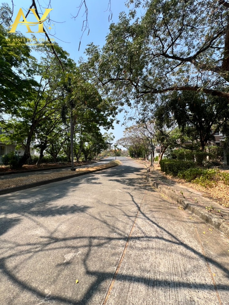 For SaleLandBangna, Bearing, Lasalle : Beautiful plot of land on the Green Valley Country Club, an area of ​​447 sq. Water.