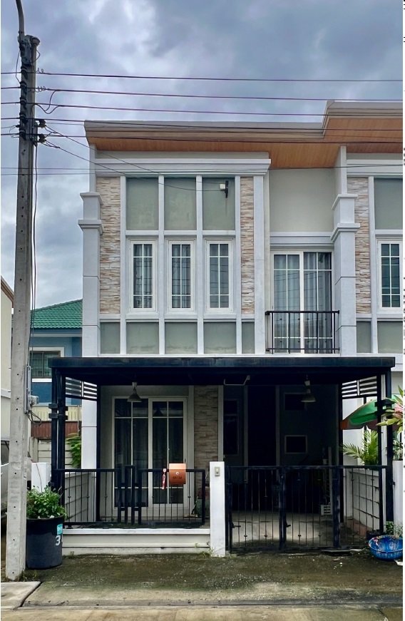 For SaleTownhomeNawamin, Ramindra : Sell ​​Townhouse, Golden Town Ram Inthra-Khubon, back, beautiful condition, width 5.20 meters, price 3 million-.