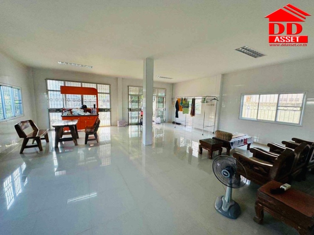 ขายบ้านนครศรีธรรมราช : ขายบ้านเดี่ยว โพธิ์เสด็จ อำเภอเมือง นครศรีธรรมราช ใกล้ศาลากลาง รหัส : H8159