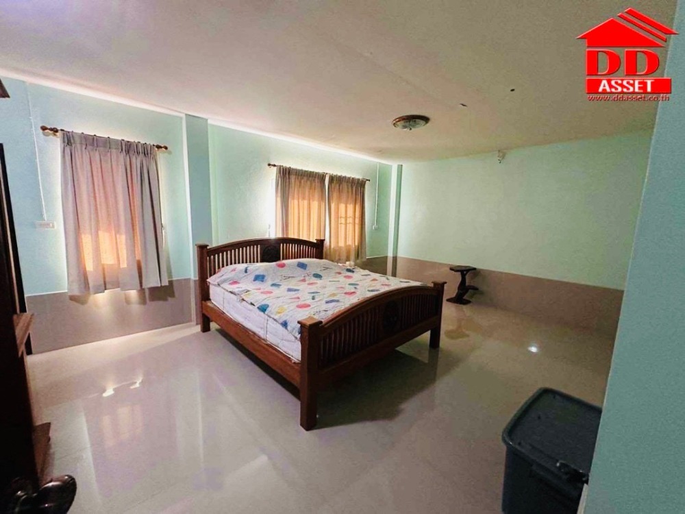 ขายบ้านนครศรีธรรมราช : ขายบ้านเดี่ยว โพธิ์เสด็จ อำเภอเมือง นครศรีธรรมราช ใกล้ศาลากลาง รหัส : H8159