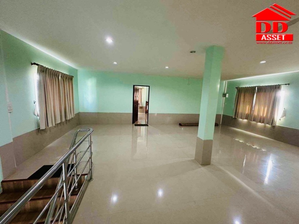 ขายบ้านนครศรีธรรมราช : ขายบ้านเดี่ยว โพธิ์เสด็จ อำเภอเมือง นครศรีธรรมราช ใกล้ศาลากลาง รหัส : H8159