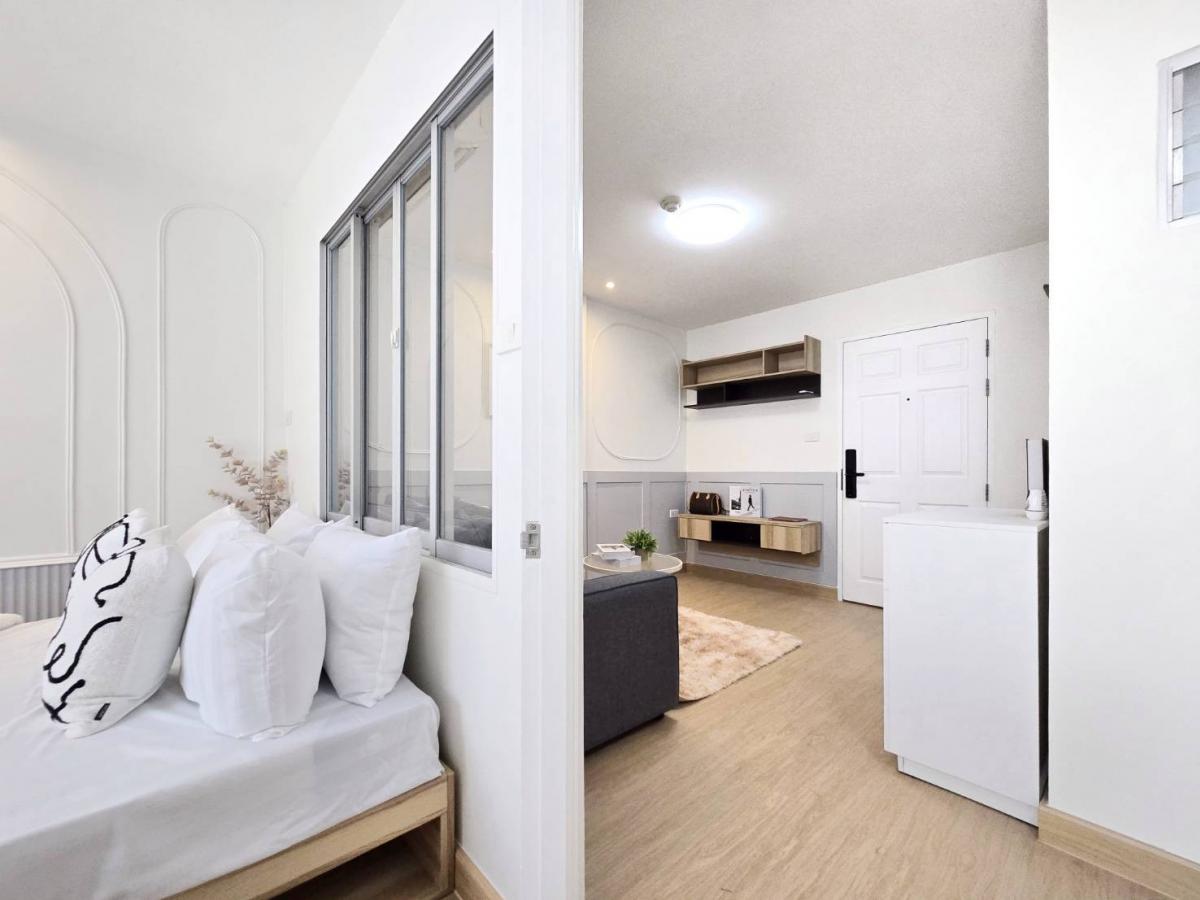 For SaleCondoNawamin, Ramindra : ✨️ Why pay the rent? Can pay by yourself! Cheaper than renting! Large room near the mall near the train! Can walk up to BTS Ram Inthra 3! ✨ Lumpini Condo Town Ram Inthra-Lampini Condo Town Ramindra-laksi 🏙