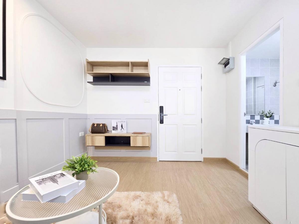 For SaleCondoNawamin, Ramindra : ✨️ Why pay the rent? Can pay by yourself! Cheaper than renting! Large room near the mall near the train! Can walk up to BTS Ram Inthra 3! ✨ Lumpini Condo Town Ram Inthra-Lampini Condo Town Ramindra-laksi 🏙