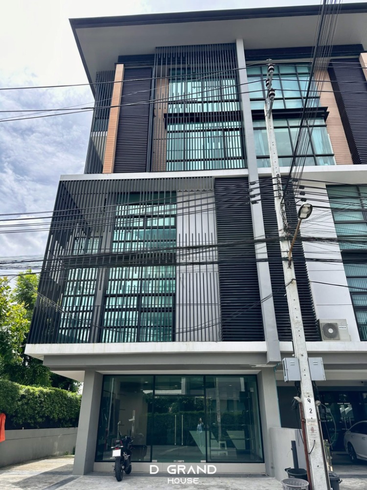 โฮมออฟฟิศเลียบทางด่วนรามอินทรา : Home Office แปลงมุม พร้อมลิฟต์ Premium Place เอกมัย-รามอินทรา 2 สุคนธสวัสดิ์