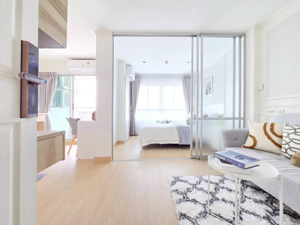 ขายคอนโดพัฒนาการ ศรีนครินทร์ : 💥 คอนโดทำเลดี! เดินไปออกกำลังกายได้ ใกล้สระว่ายน้ำส่วนกลาง!📍 ลุมพินี วิลล์ พัฒนาการ-เพชรบุรีตัดใหม่ (Lumpini Ville Pattanakarn-Phetchaburi Tat Mai)