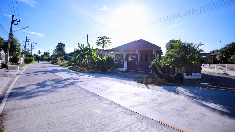 For SaleHousePhitsanulok : The cheapest in this area !! Single house, Ong Dao University, Golden Location, Muang District, Phitsanulok Province, near Makro Lotus, Naresuan University.