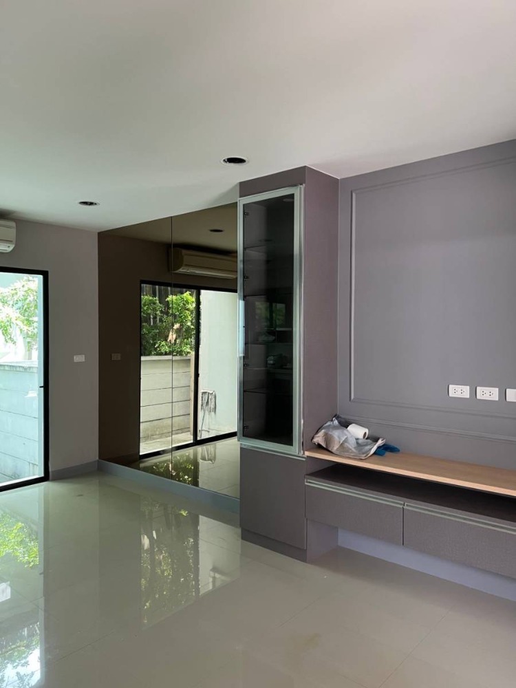 For SaleTownhomeRamkhamhaeng, Hua Mak : 3-story townhome for sale, 5 meters wide, Baan Klang Muang Rama 9-RAMKAMHAeng  On Soi Ramkhamhaeng 39