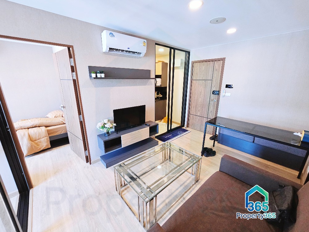 For RentCondoSathorn, Narathiwat : For Rent: The Cube Urban Sathorn 2 Bedrooms with Pool View, Fully Furnished