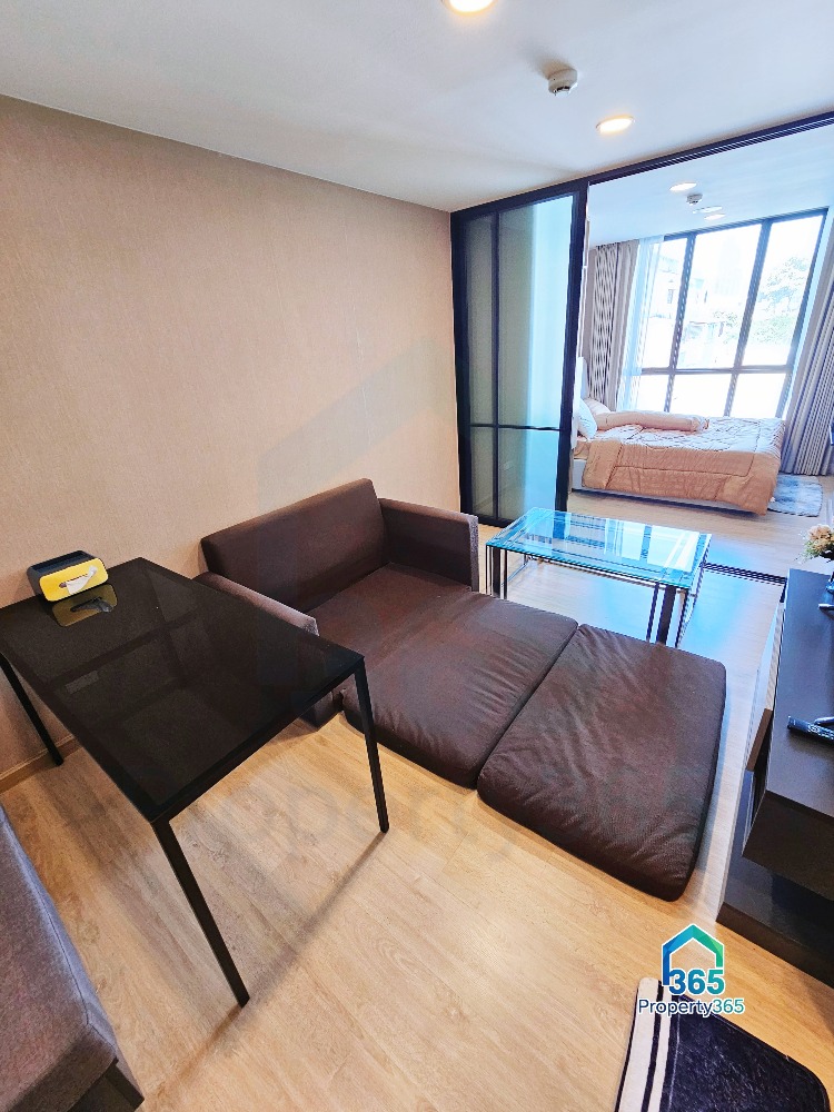 For RentCondoSathorn, Narathiwat : For Rent: The Cube Urban Sathorn 2 Bedrooms with Pool View, Fully Furnished