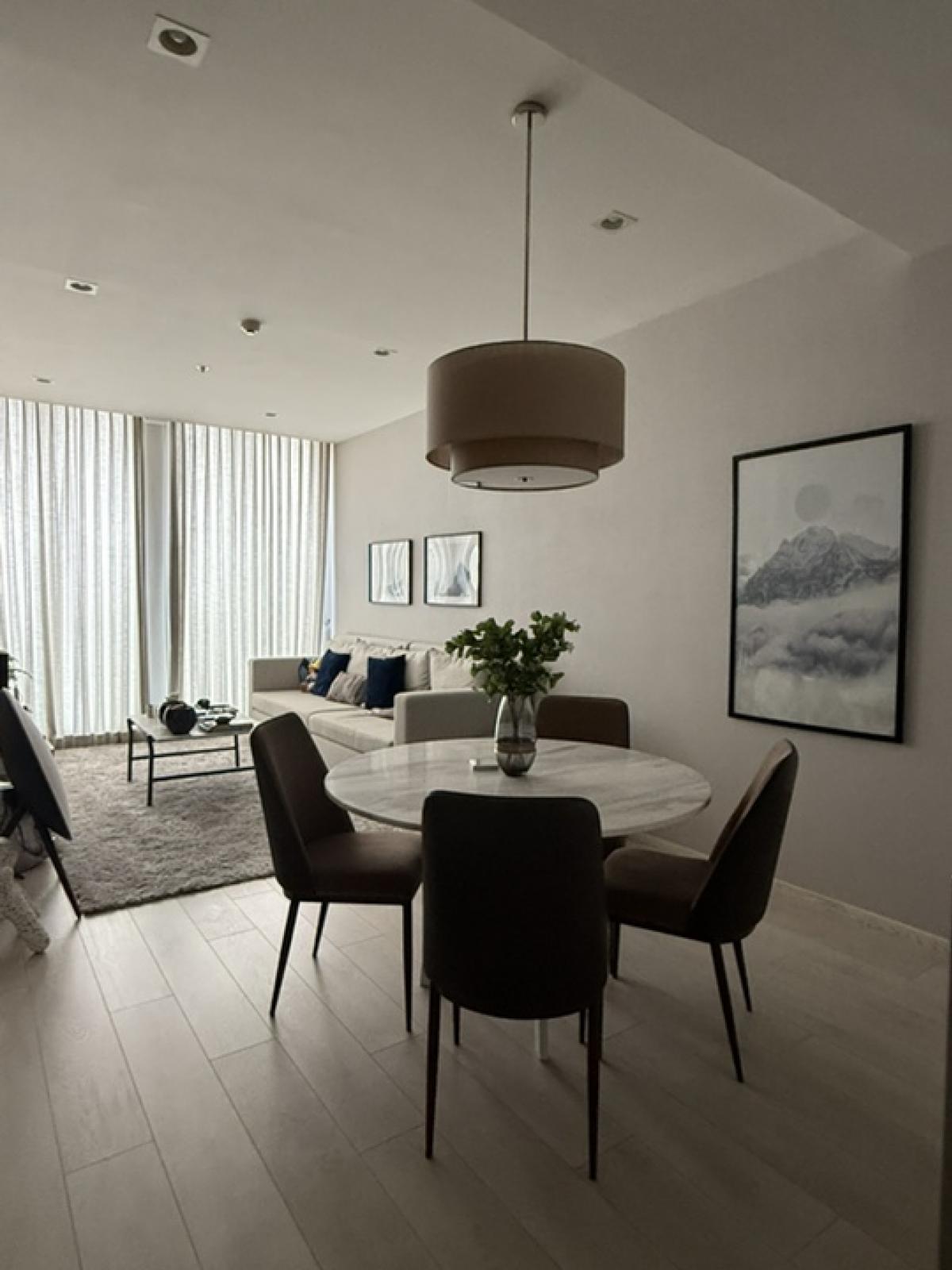 For RentCondoWitthayu, Chidlom, Langsuan, Ploenchit : Noble Ploenchit 🎉 1 bed room for rent nice decoration with city view high floor (line ID : Chomtawat)