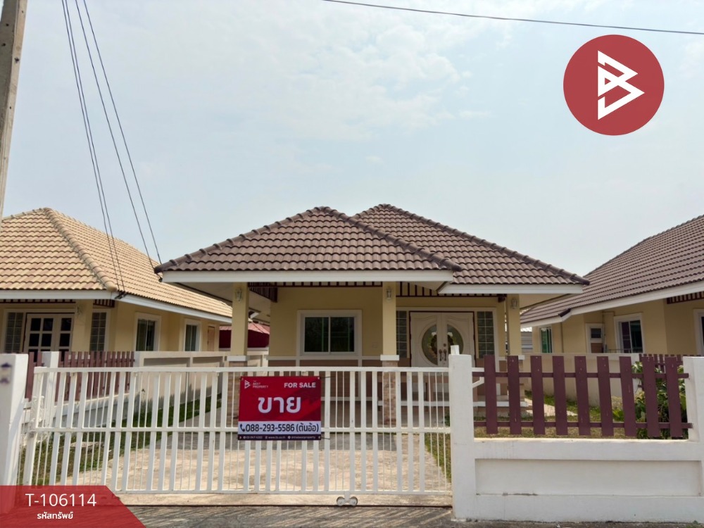 For SaleHouseNakhon Sawan : House for sale Ratchaphruek Village, Takhli, Nakhon Sawan is ready.