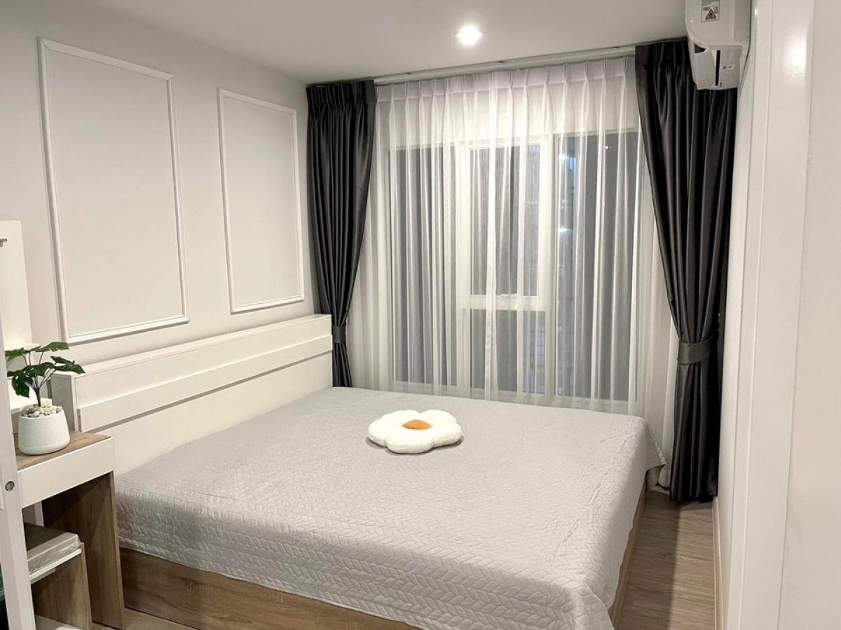 For RentCondoBangna, Bearing, Lasalle : Regent Home Bangna Condo for Rent (Regent Home Bangna) Building/Building: B Floor: 23 Room Size: 28 sq.m. Price: 10,500 baht is a new condo high rise.