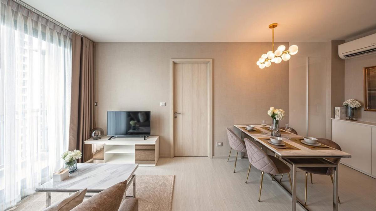 For SaleCondoSukhumvit, Asoke, Thonglor : Rhythm Sukhumvit 42 condo for sale, size 57 SQ.M 2 Bed 2 Bath, only 10.59 MB !!