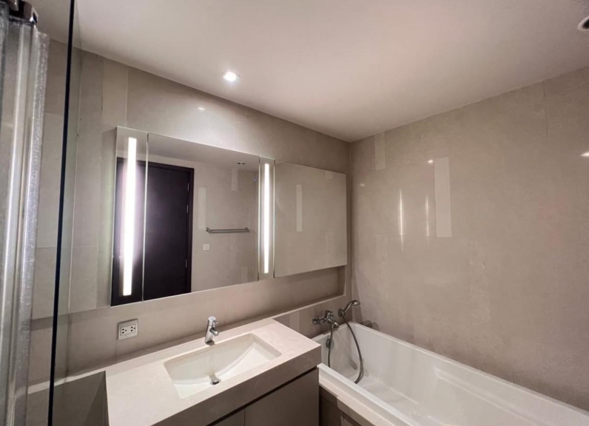 For SaleCondoSukhumvit, Asoke, Thonglor : 📍 Condo for sale Quattro by Sansiri, size 116.15 SQ.M 3 Bed 3 Bath, only 29.8 MB. Contact 086-795-9997.