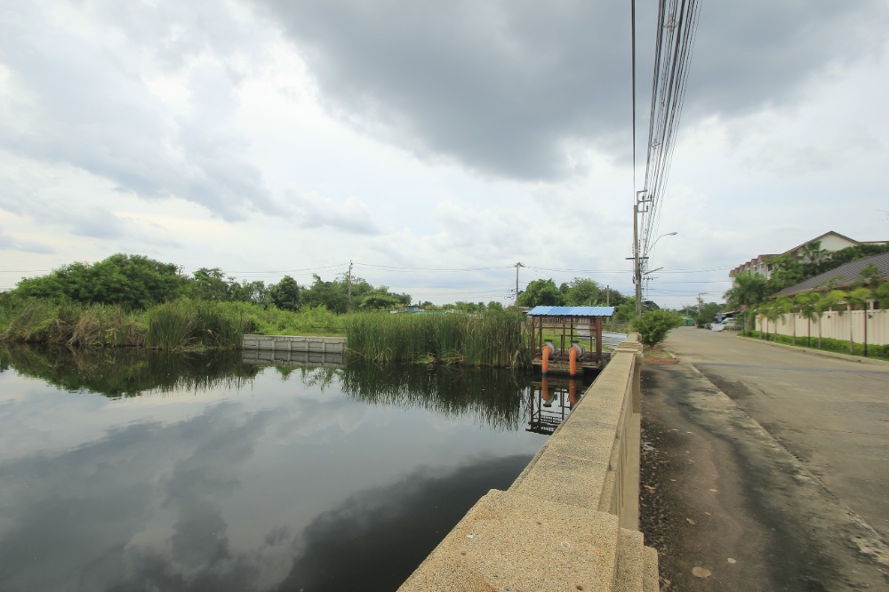 For SaleLandEakachai, Bang Bon : Ekachai Leville Rama 2 Land Soi 100 Ekachai 131 Land Land Convert the corner of the road, land reclamation 233.5 square wah, special price