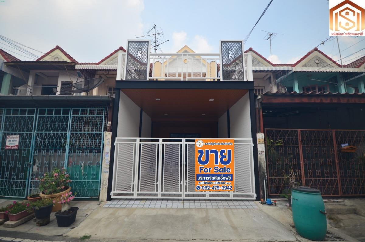 For SaleTownhomeSamut Prakan,Samrong : 2 -story townhouse for sale Fueng Fah 9 phase 1 project, Soi Dragon The house is at the beginning of the Thepharak Road, Samut Prakan, near the Kanchanaphisek Express Rising Rak Rama 2-Bang Pa-in.