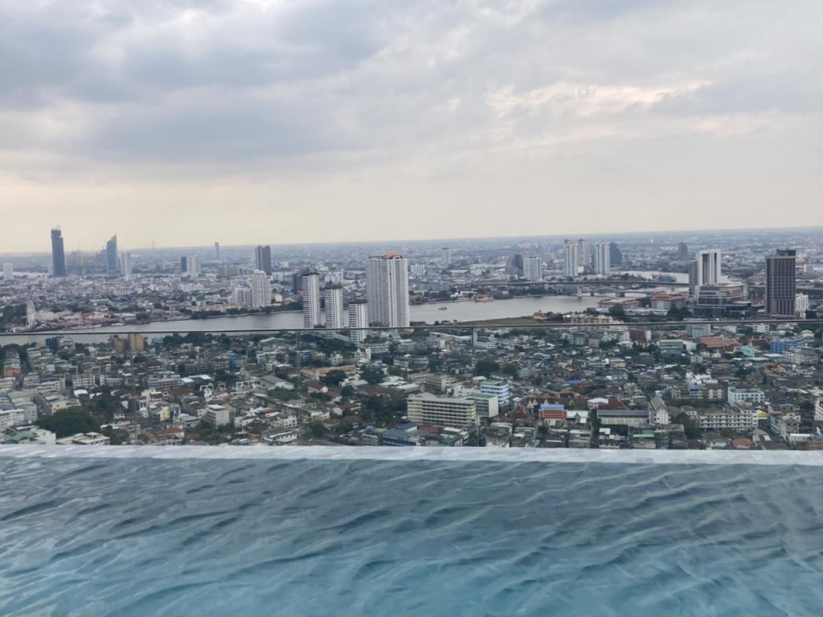 For RentCondoWongwianyai, Charoennakor : 🔥Urgent for rent🔥 Condo Reference Sathorn - Wongwian Yai 1, inside 27.21 sq m, 18th floor, free high-speed WiFi up to BTS Wongwian Yai.