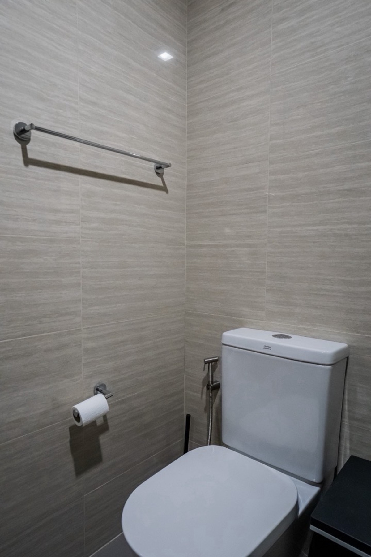 ให้เช่าคอนโดสะพานควาย จตุจักร : ให้เช่าคอนโด 1 ห้องนอน ห้องสวยชั้นสูงสุด เครื่องใช้ไฟฟ้าทุกอย่างยันเครื่องกรองน้ำ Coway เลี้ยงสัตว์ได้ครับ ล้างแอร์ให้ 2 ครั้งต่อปี