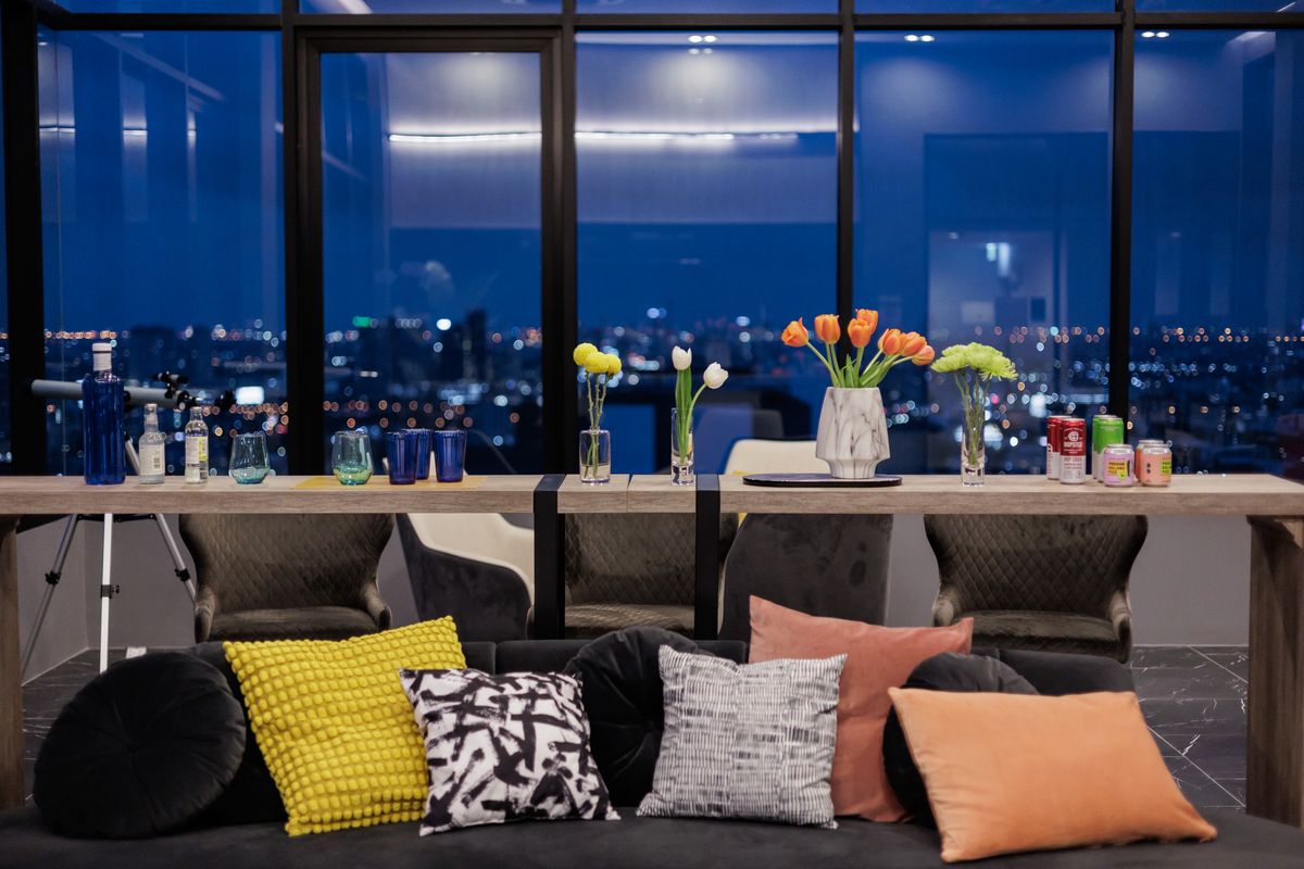 For RentCondoRamkhamhaeng, Hua Mak : 🔥Urgent rent, new room ready to move in 🔥Niche Mono Ramkhamhaeng Condo. The project has a shuttle to Ramkhamhaeng University / BTS Lam Sali Intersection. Rent starts at 16,200 baht/month, accepting both Thais and foreigners (with 6 month / 1 year rental c