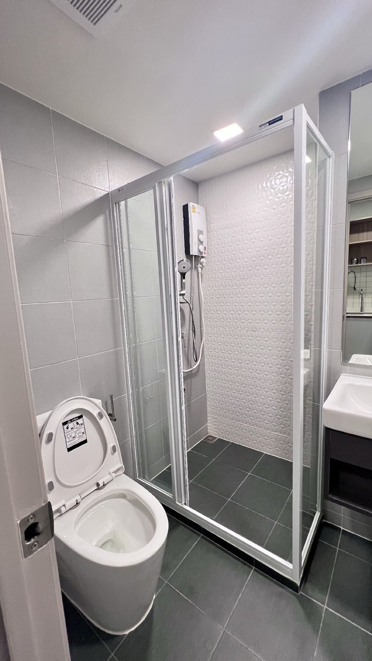 ขายคอนโดปทุมธานี รังสิต ธรรมศาสตร์ : ขาย #KaveTownIsland วิวสระสวยบนพื้นที่17ไร่ใหญ่ที่สุดใกล้ม.กรุงเทพสนใจโทร099-624-5361IDLine0819099220