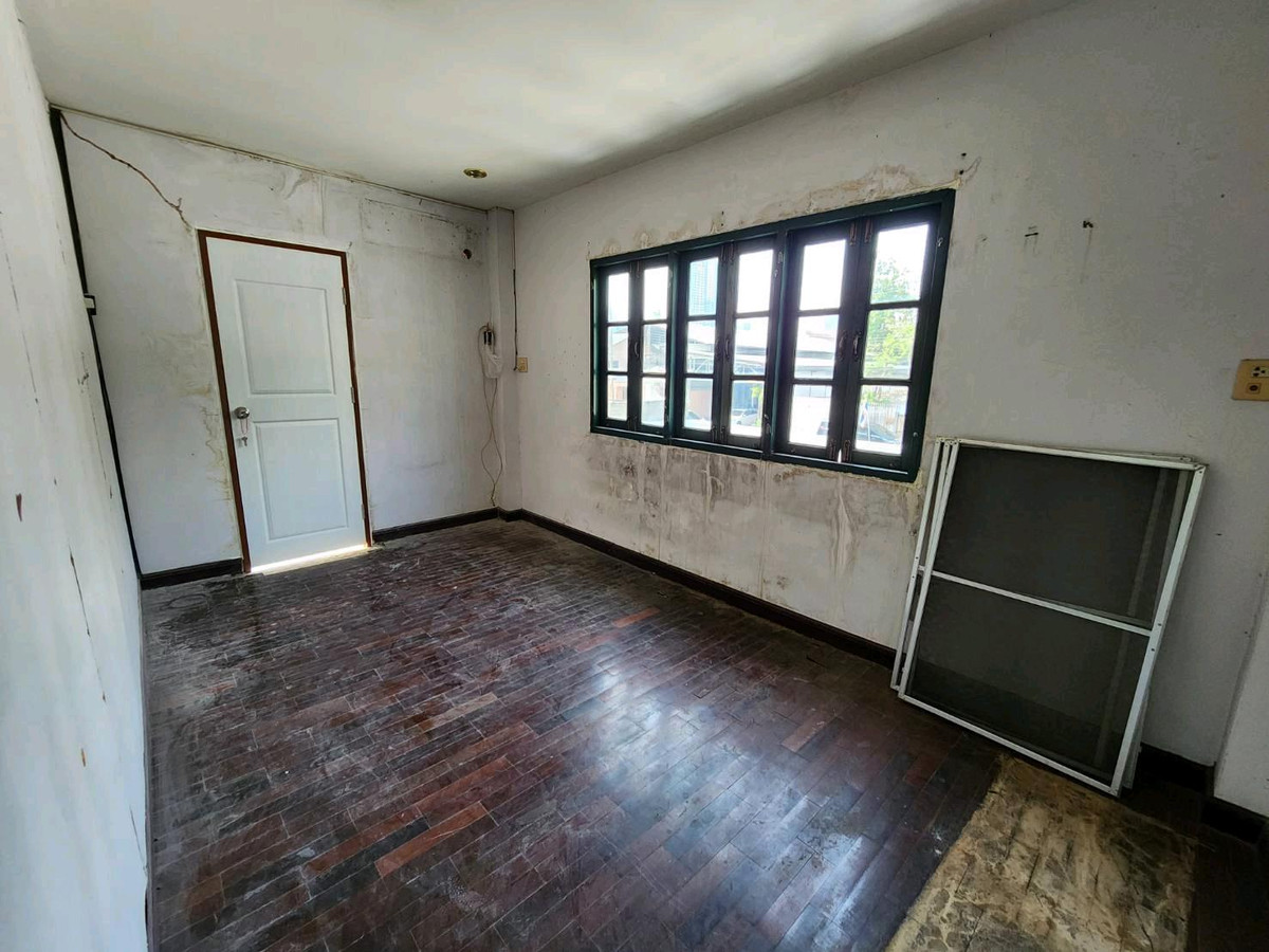 ให้เช่าที่ดินสุขุมวิท อโศก ทองหล่อ : ประกาศให้เช่าที่ดิน พร้อมสิ่งปลูกสร้าง ทองหล่อ & พร้อมพงษ์