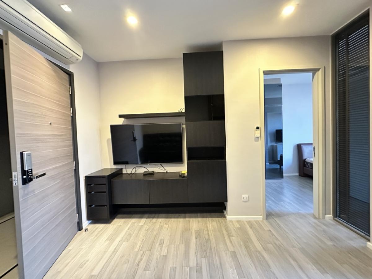 For RentCondoSathorn, Narathiwat : 🌈 (𝐅𝐨𝐫 Ret: For rent) 🔥 Free ready to stay 🔥🔥 D -room, Det Sathorn, Louis Louis The Room Sathorn St.louis