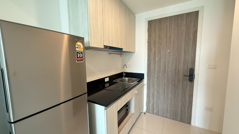 For RentCondoSamut Prakan,Samrong : 🔥Urgent rental, new room, ready to move in🔥 Niche Mono Sukhumvit - Pu Chao Condo, starting rent 13,700 baht/month, accepting both Thais and foreigners.