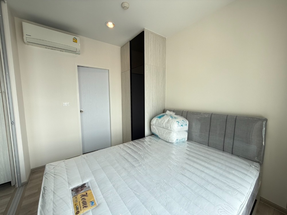 For RentCondoRamkhamhaeng, Hua Mak : 🔥Urgent rent, new room ready to move in 🔥Niche Mono Ramkhamhaeng Condo. The project has a shuttle to Ramkhamhaeng University / BTS Lam Sali Intersection. Rent starts at 16,200 baht/month, accepting both Thais and foreigners (with 6 month / 1 year rental c