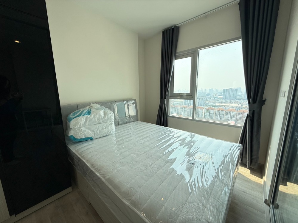 For RentCondoRamkhamhaeng, Hua Mak : 🔥Urgent rent, new room ready to move in 🔥Niche Mono Ramkhamhaeng Condo. The project has a shuttle to Ramkhamhaeng University / BTS Lam Sali Intersection. Rent starts at 16,200 baht/month, accepting both Thais and foreigners (with 6 month / 1 year rental c