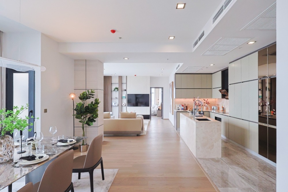 For SaleCondoRatchathewi,Phayathai : ✨ Sell CONRER RATCHATHEWI 3 bedrooms, high -class fir, beautiful views near BTS Ratchathewi, ready to move in.